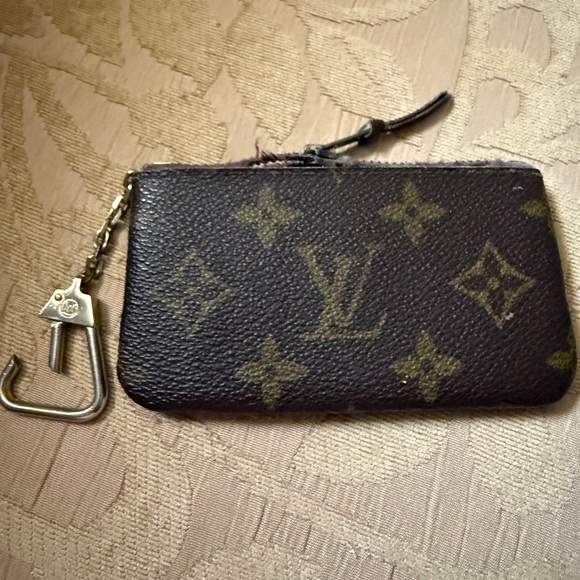 Louis Vuitton Accessories - Louis Vuitton Key Pouch rehab/project preowned